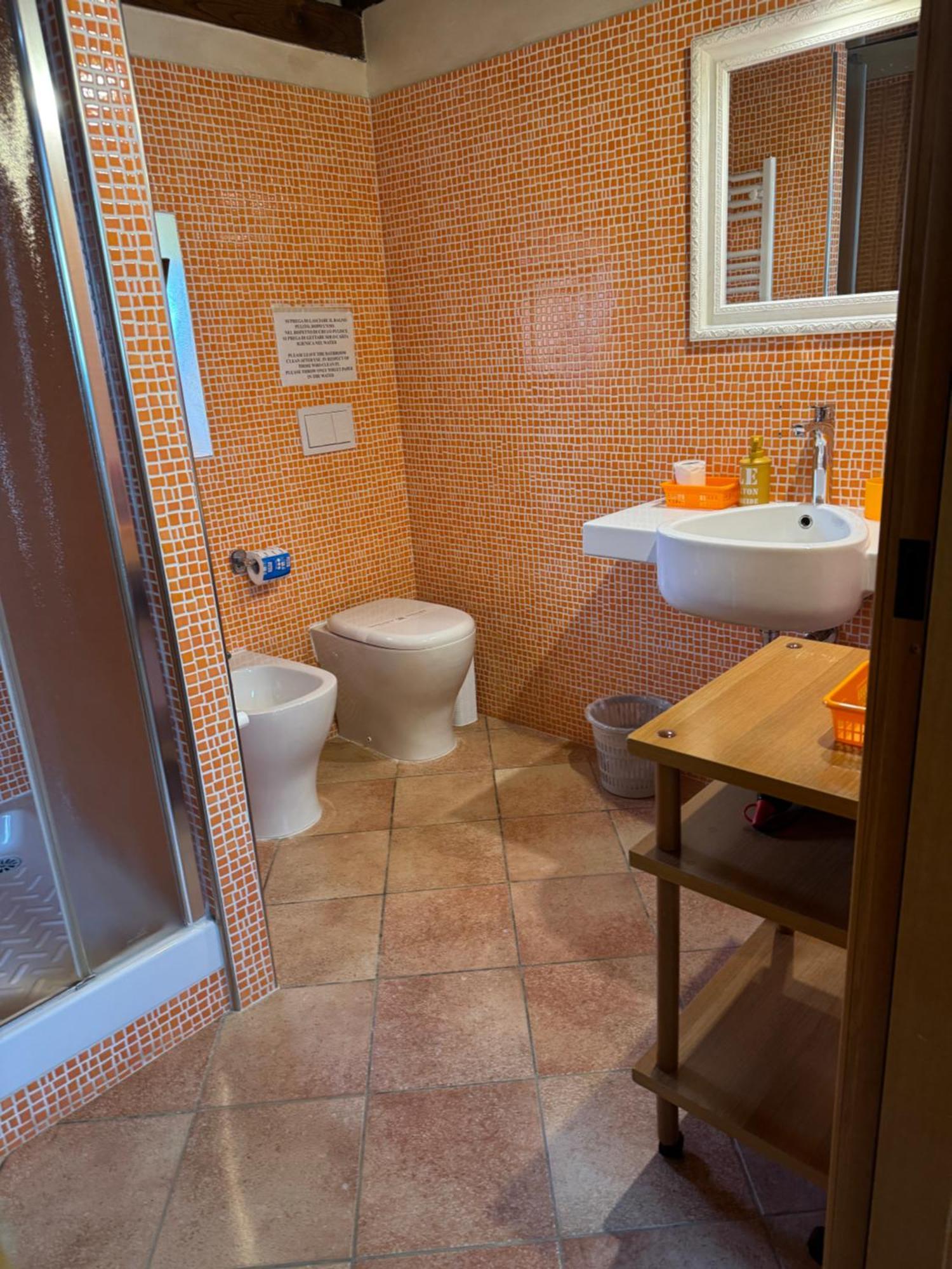 B&B Oasi Di Mamma Clara Latina Exterior photo